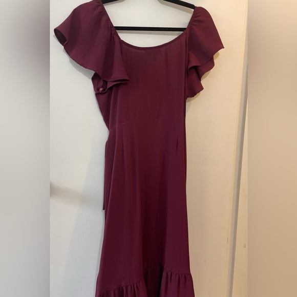 Monteau burgundy wrap over dress size M - Picture 2 of 3